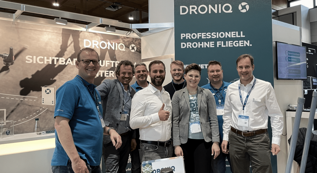 Droniq-Blog_AEROdrones-Standcrew