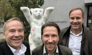 Droniq trifft Labor Berlin: Jan-Eric Putze, Klaus Tenning, Thilo Vogt