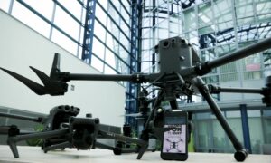 Pressemitteilung Droniq und DLL starten Drohnenleasing